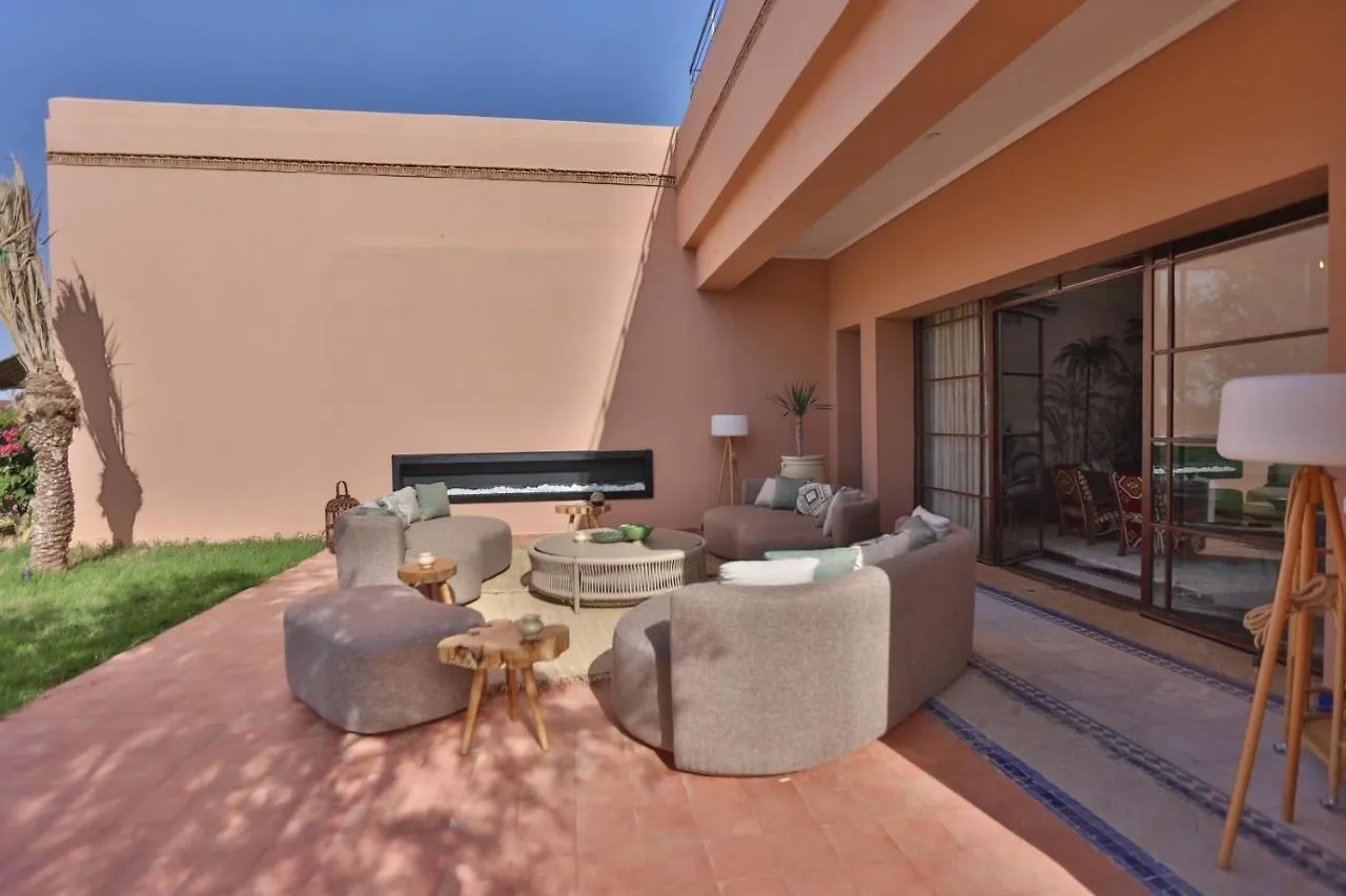 Villa May Sur Le Golf De La Palmeraie With Cooker And Butler Included Marrakesh